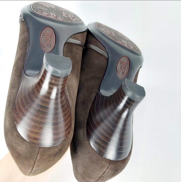 Sofft Brown Suede Kitten Heel Pumps with Bow - Picture 4 of 7